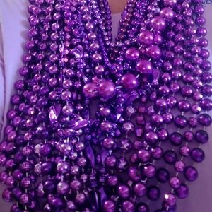 NWOT BEAUTIFUL PURPLE MARDI GRAS NECKLACES